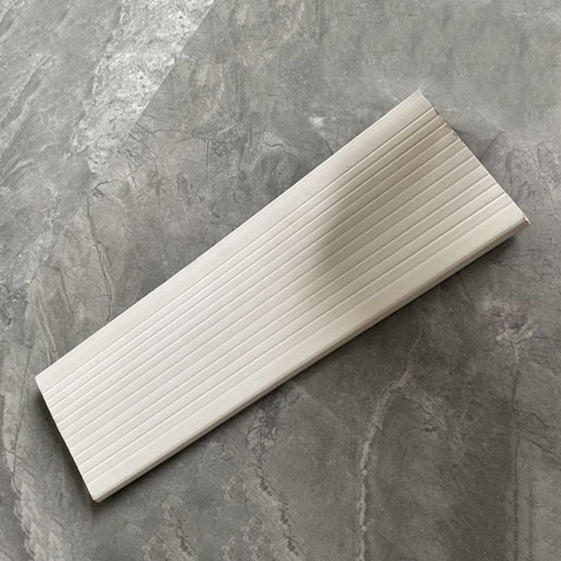 PVC-Boden, der geraden Fussleiste-Schutz 30*30mm 40*40mm 50*50mm umsäumt