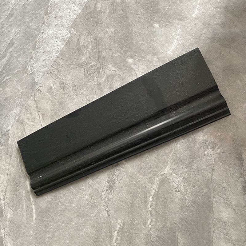 PVC-Boden, der geraden Fussleiste-Schutz 30*30mm 40*40mm 50*50mm umsäumt