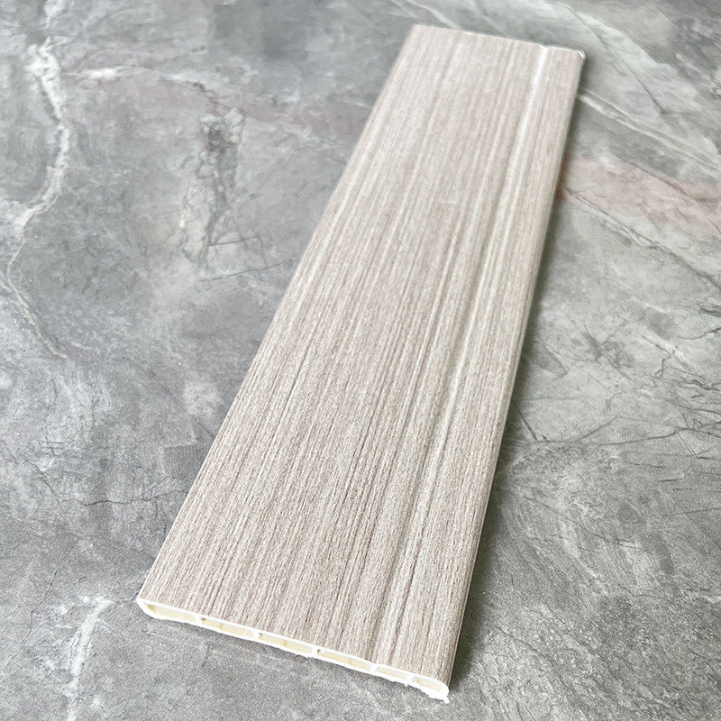 Wasserdichtes 150mm PVC-Skirting Board Dekorativ für anspruchsvolle Innenräume